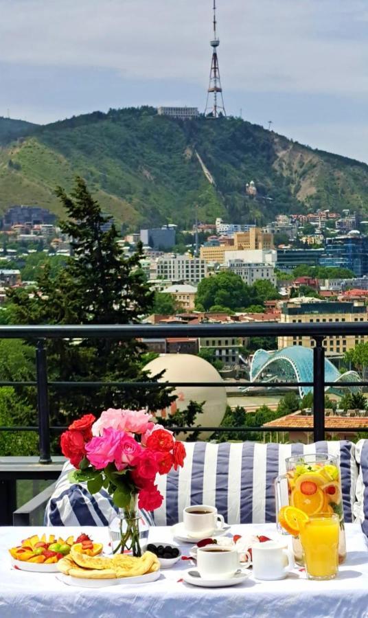 Bricks Hotel Tbilisi Exterior foto